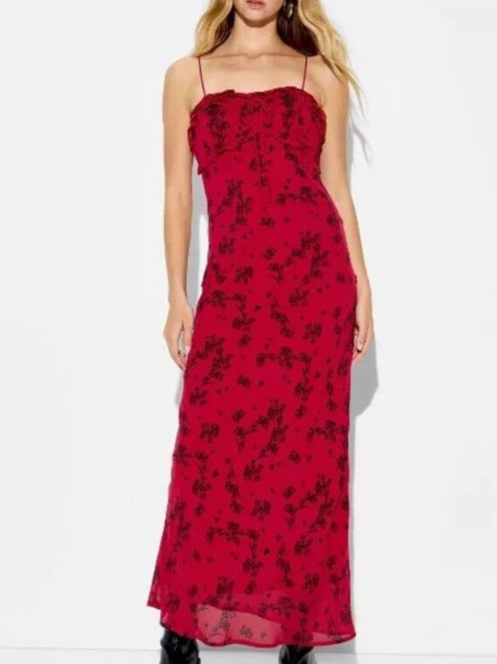 Red Floral Chiffon Sleeveless
Maxi Empire Waist Dress - Wild
Fable- NWT